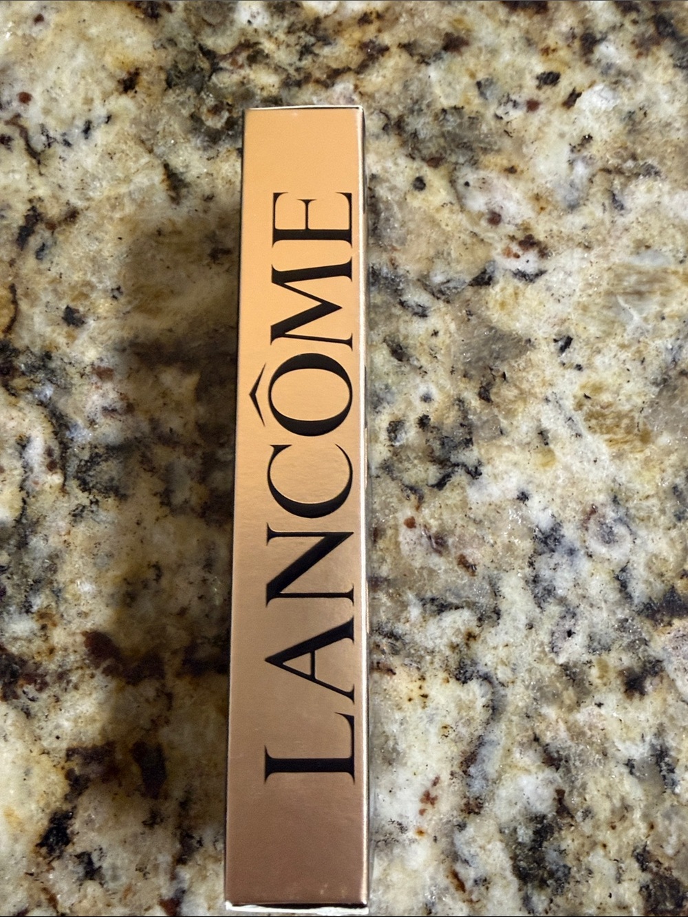 Lancôme Le 8 Hypnôse Volumizing Mascara - Black & Gold Packaging - Picture 2 of 4